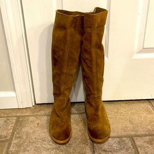 Bronx Boots Size 37 (6.5) Tan Suede